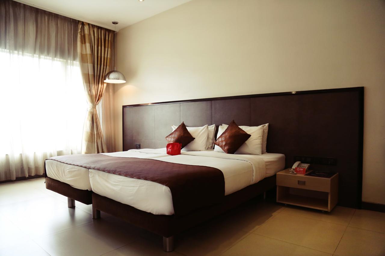The Sirona Hotel Пуна Экстерьер фото