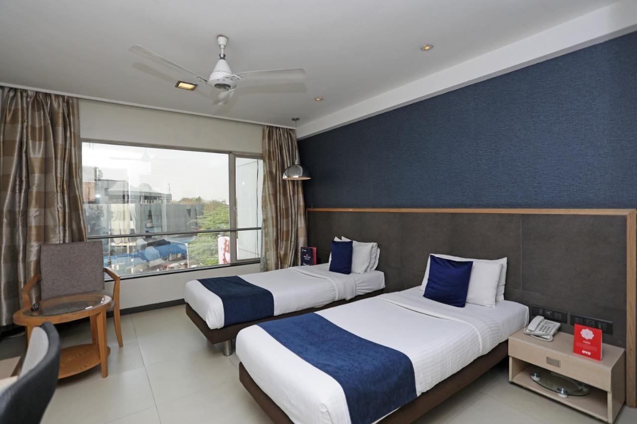 The Sirona Hotel Пуна Экстерьер фото
